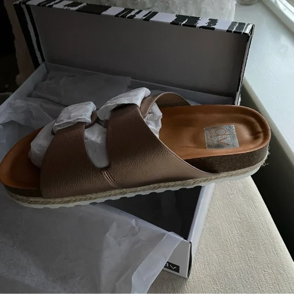 Rose Gold DBL BUCKLE UP Sz 9 CARTHER-RG-EO By Dolce Vita NWT - Picture 5 of 11